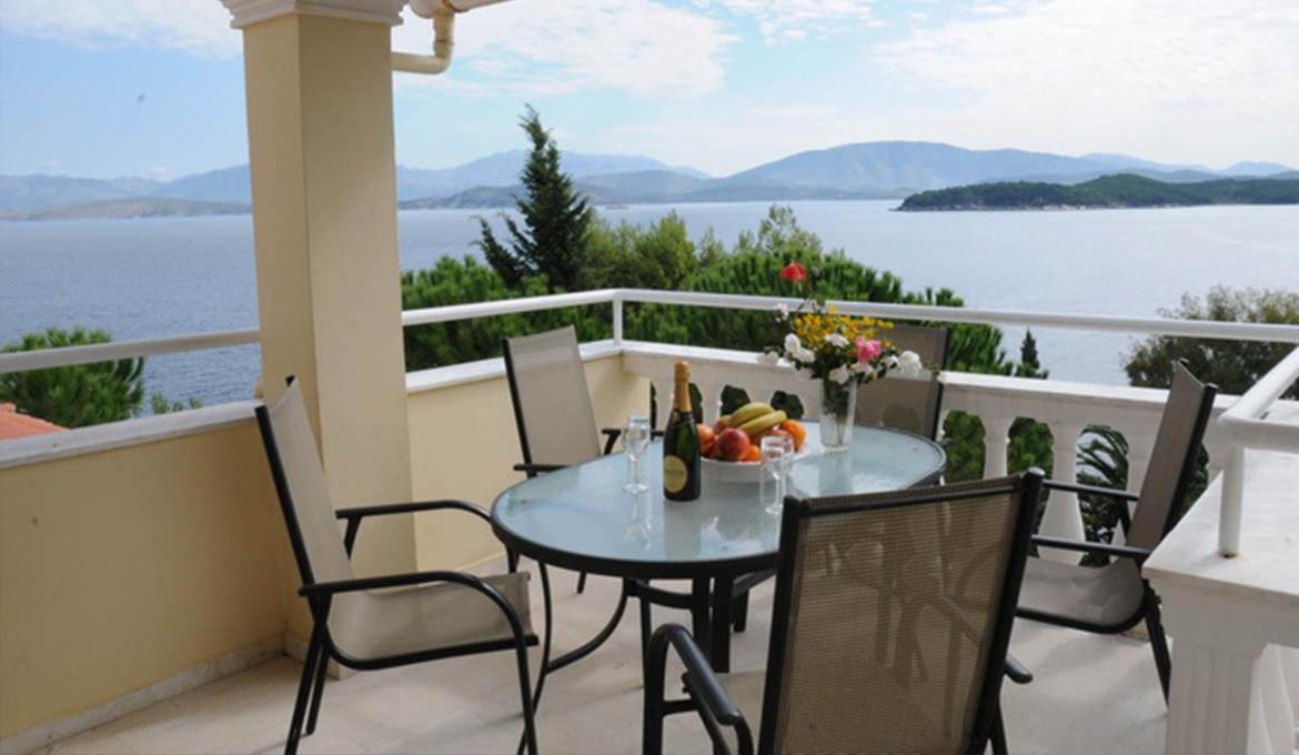 Kassiopi Bay Exterior foto